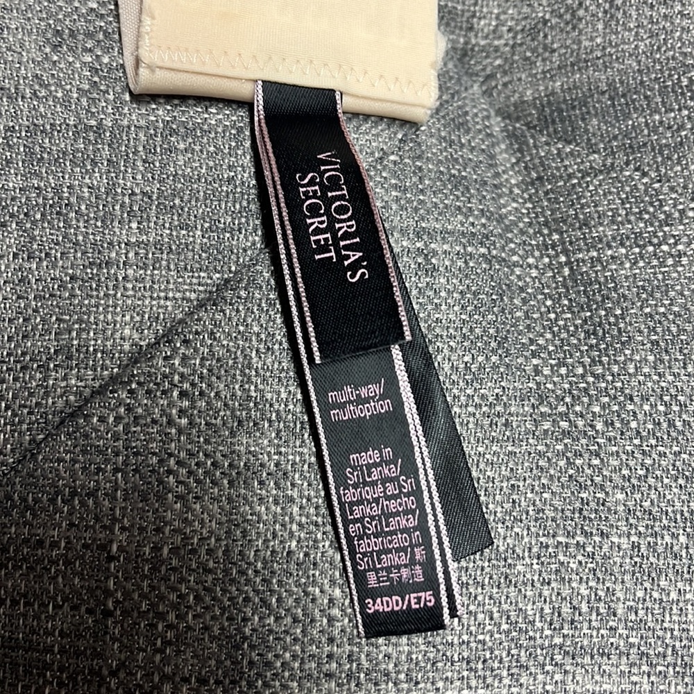 🔥2 for $20 Victoria’s Secret Strapless Bra - Picture 3 of 3